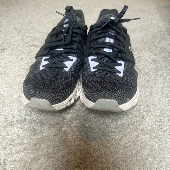 Women’s On cloud running shoe size 9.5 - Picture 1 of 6